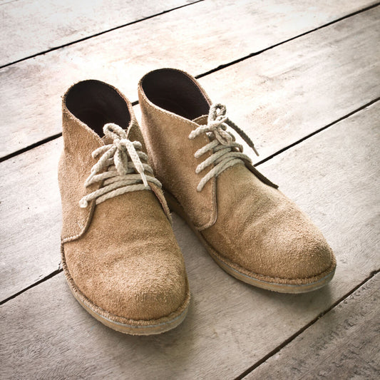 Limpia tus zapatos de gamuza beige en 7 pasos - Clean Lab PE