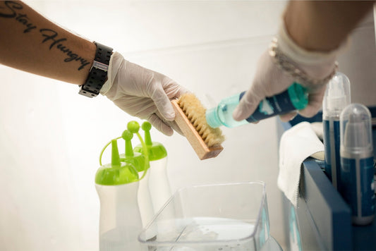 Consejos para limpiar tus zapatillas en casa - Clean Lab PE