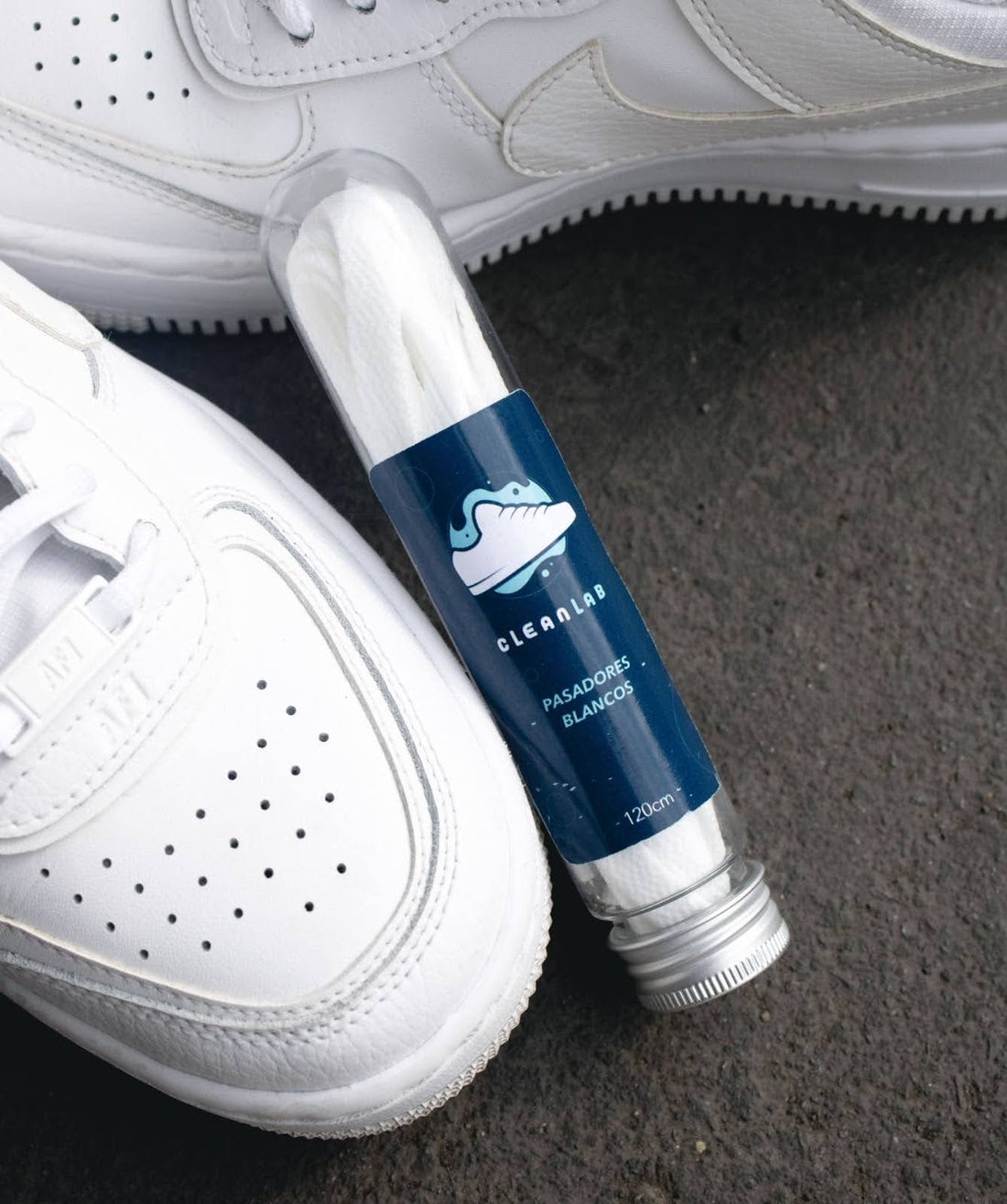 ¡La nueva tendencia! Los pasadores de zapatillas de colores blancos, negros y cremas - Clean Lab PE